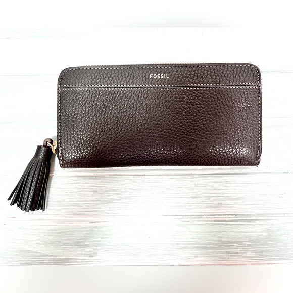 Fossil Leather Wallet NWOT - Picture 1 of 6